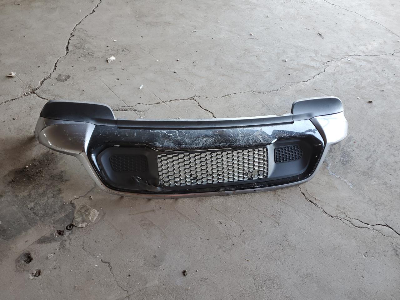 1C4RJEAG4JC511885 2018 Jeep Grand Cherokee Laredo