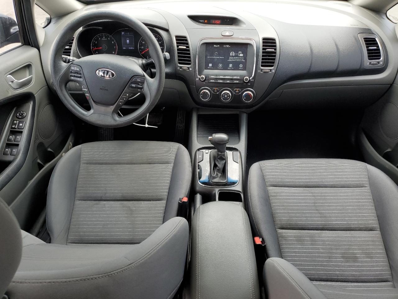 3KPFL4A71JE204061 2018 Kia Forte Lx