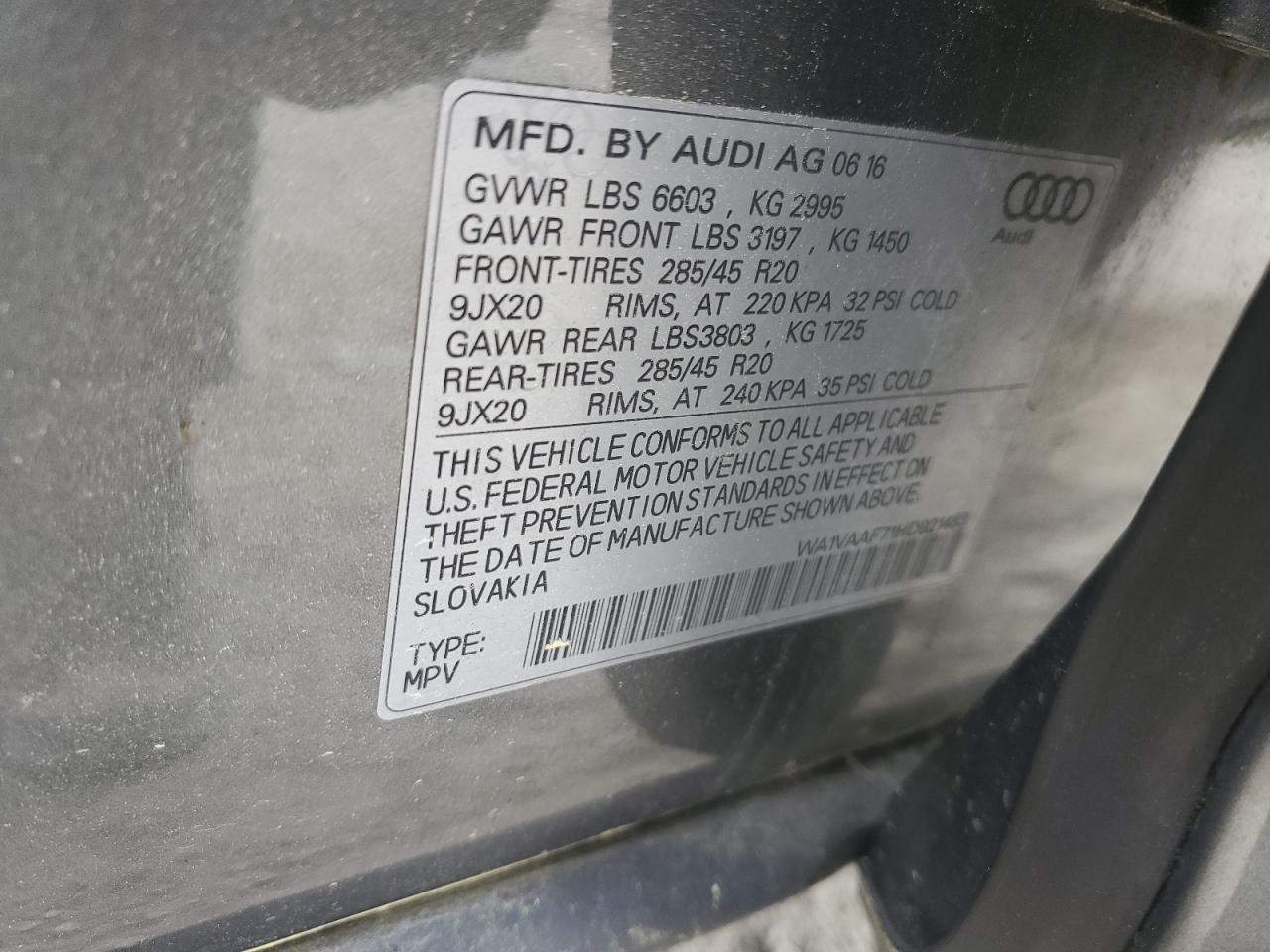 WA1VAAF71HD021483 2017 Audi Q7 Prestige