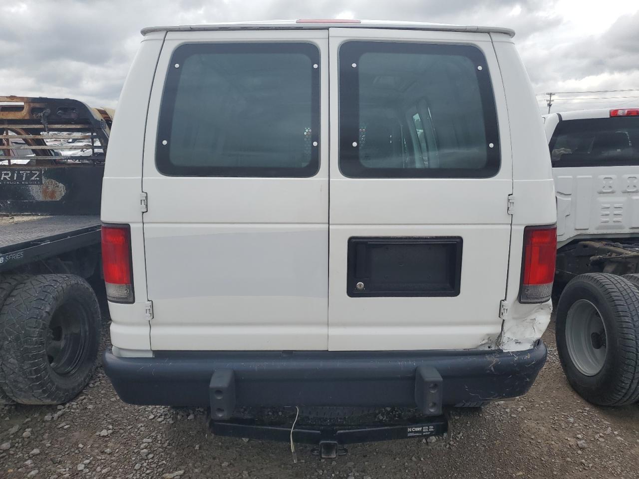 1FTNE2EW4EDA42641 2014 Ford Econoline E250 Van