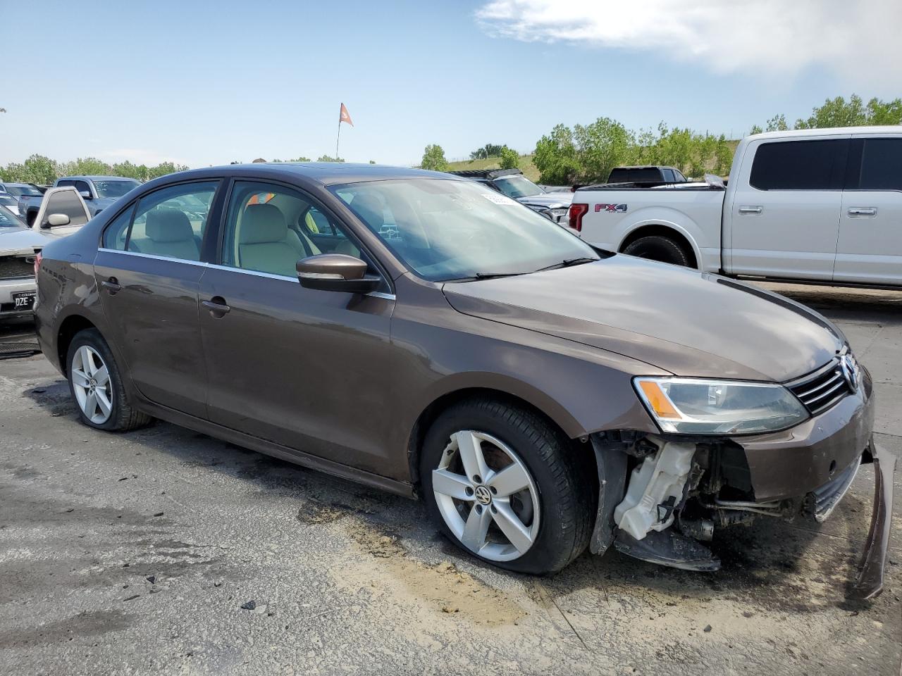 3VW3L7AJ4EM372415 2014 Volkswagen Jetta Tdi