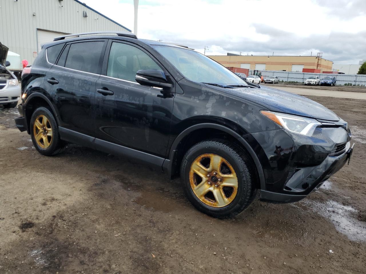 2T3ZFREV3HW320760 2017 Toyota Rav4 Le