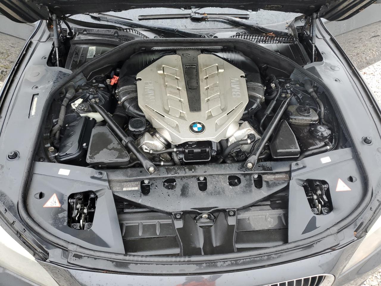 WBAKC8C52BC431816 2011 BMW 750 Lxi