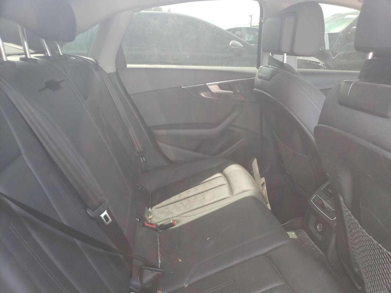 WAUDNAF43KA021910 2019 Audi A4 Premium