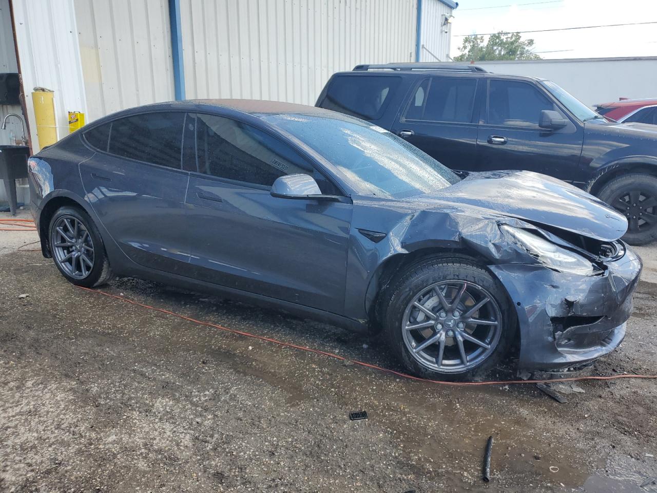 5YJ3E1EB1JF119452 2018 Tesla Model 3