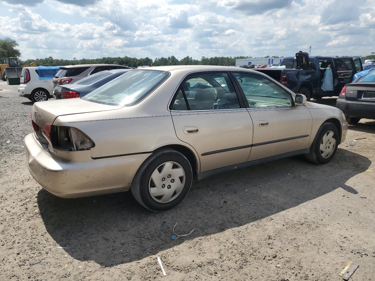 1HGCG1647YA048806 2000 Honda Accord Lx