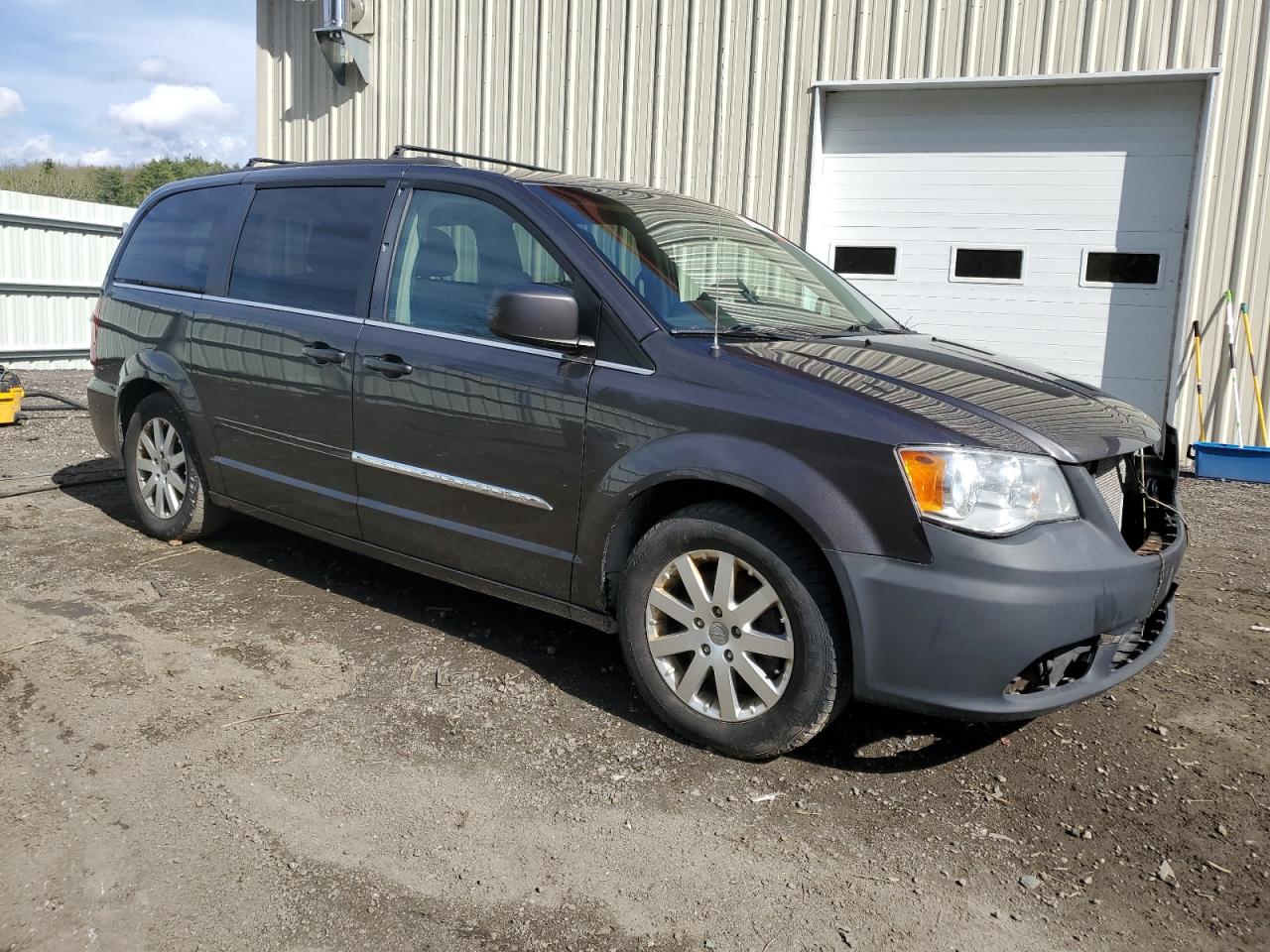 2015 Chrysler Town & Country Touring vin: 2C4RC1BG1FR544651