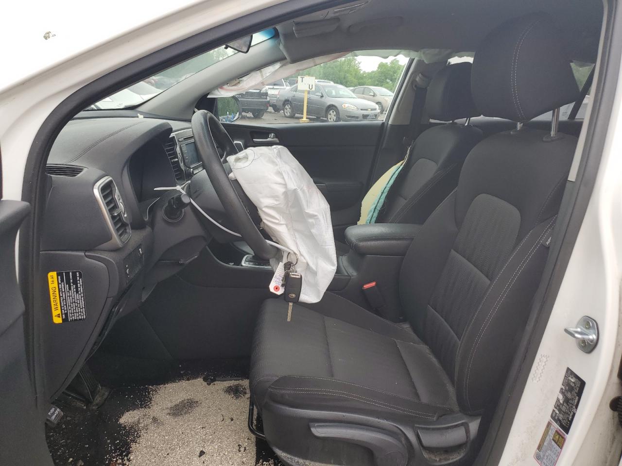 KNDPMCAC6K7499099 2019 Kia Sportage Lx