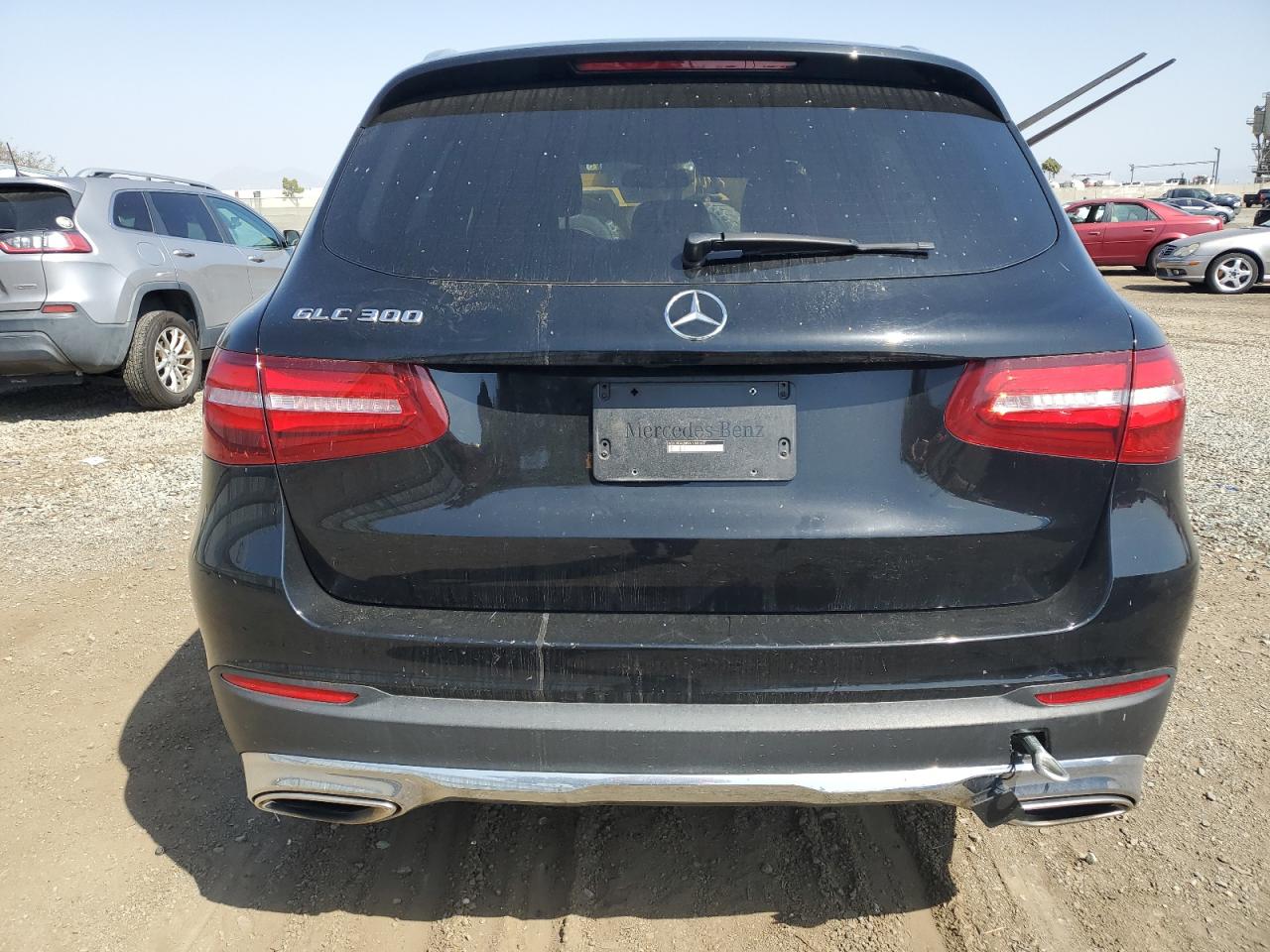 WDC0G4JB8KV150165 2019 Mercedes-Benz Glc 300