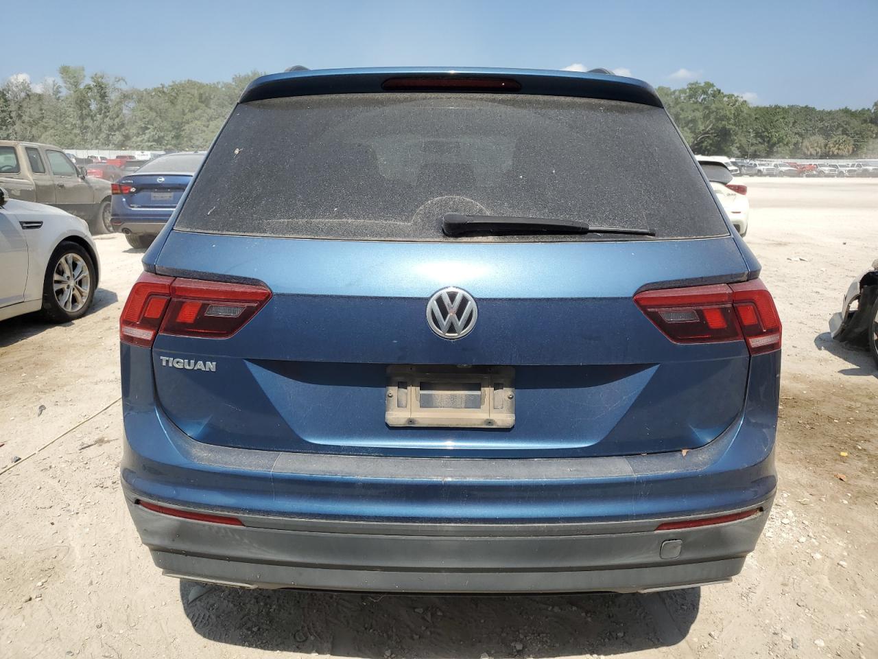 3VV1B7AX3KM047866 2019 Volkswagen Tiguan S