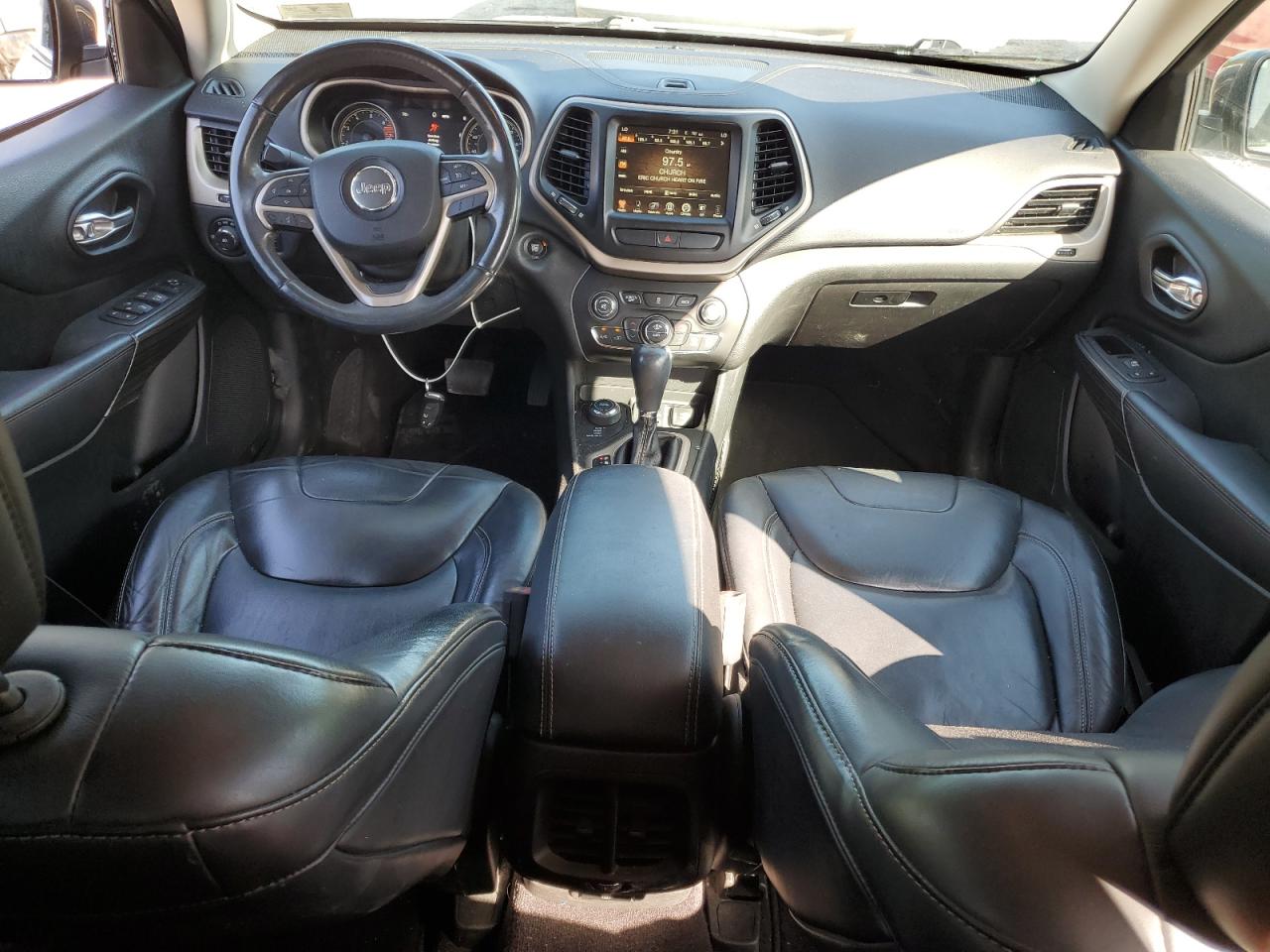 1C4PJMDB3HW520393 2017 Jeep Cherokee Limited