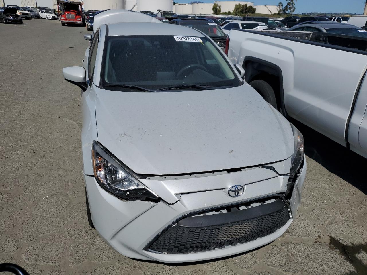 3MYDLBYV1KY510145 2019 Toyota Yaris L