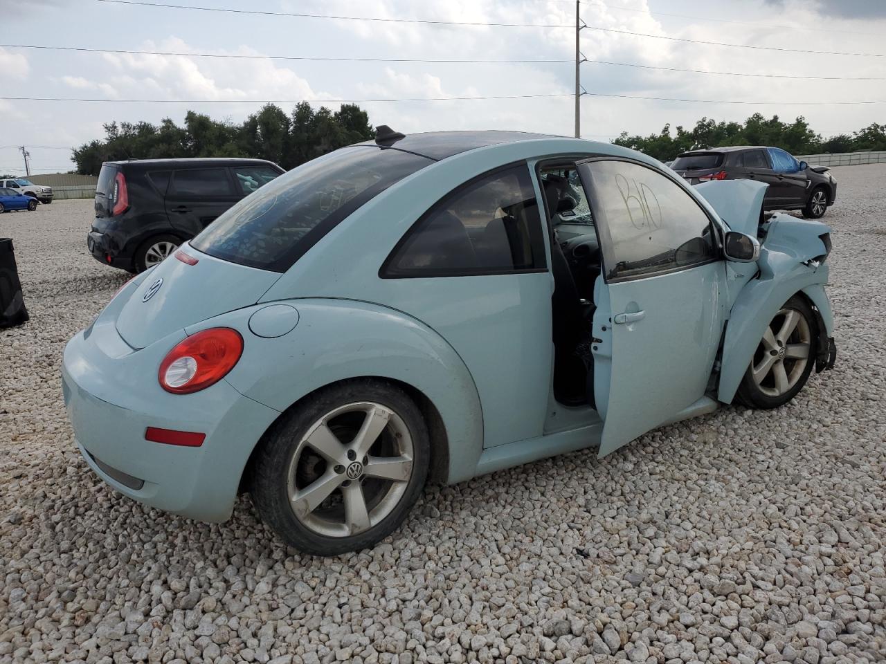 3VWRW3AG9AM023954 2010 Volkswagen New Beetle