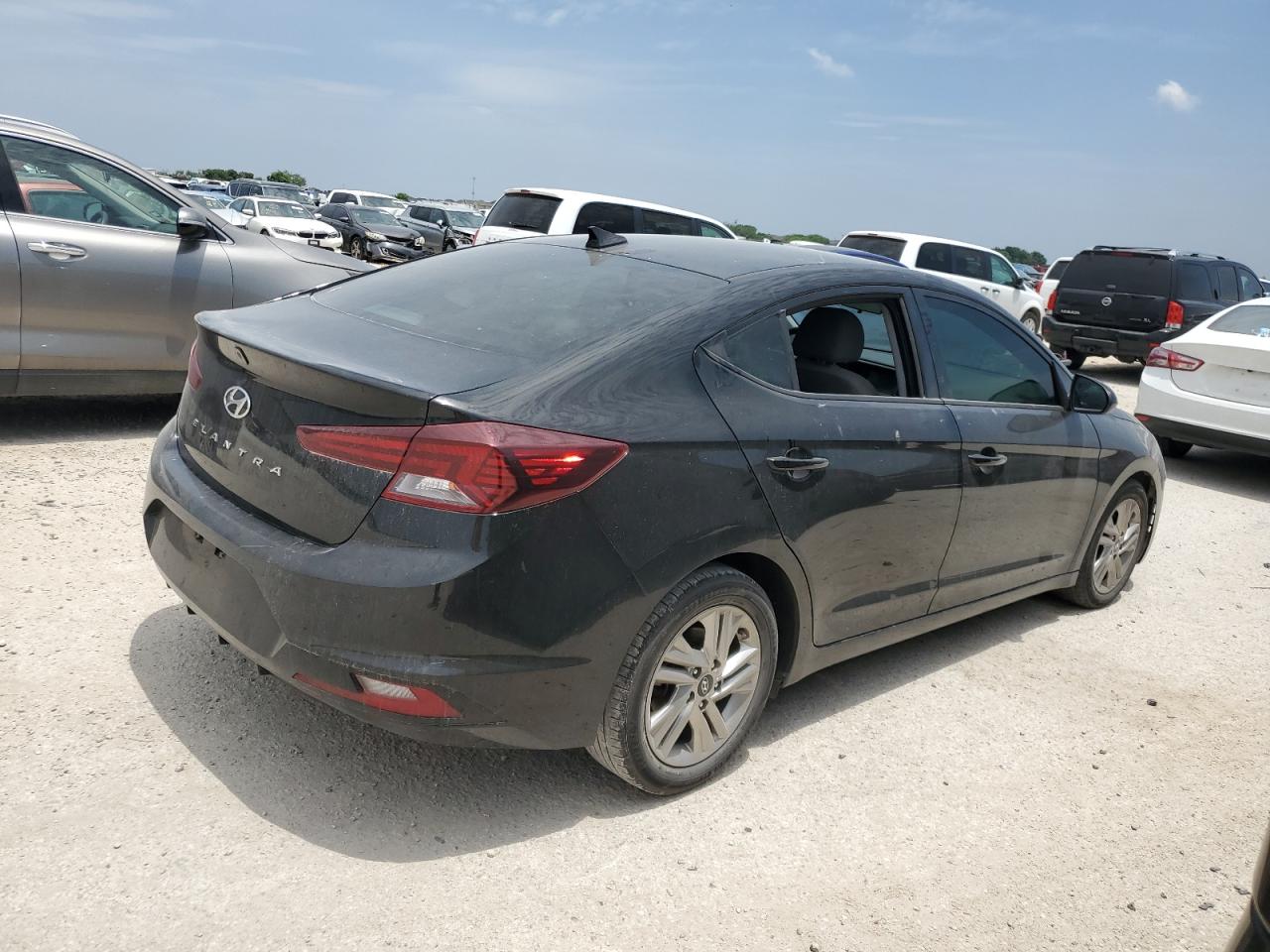 2020 Hyundai Elantra Sel vin: 5NPD84LF8LH525476