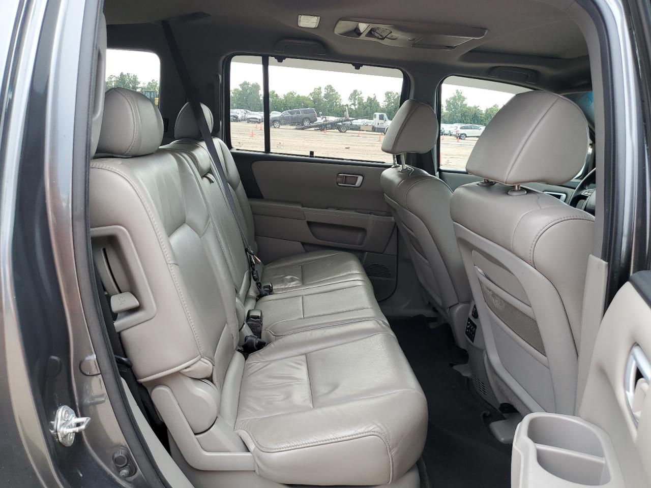 5FNYF3H97BB045446 2011 Honda Pilot Touring