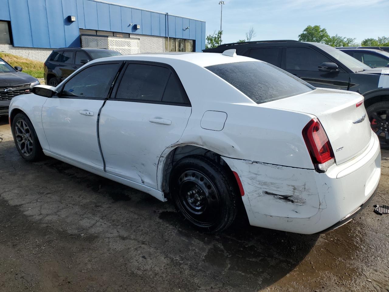 2C3CCAGG1JH141562 2018 Chrysler 300 S