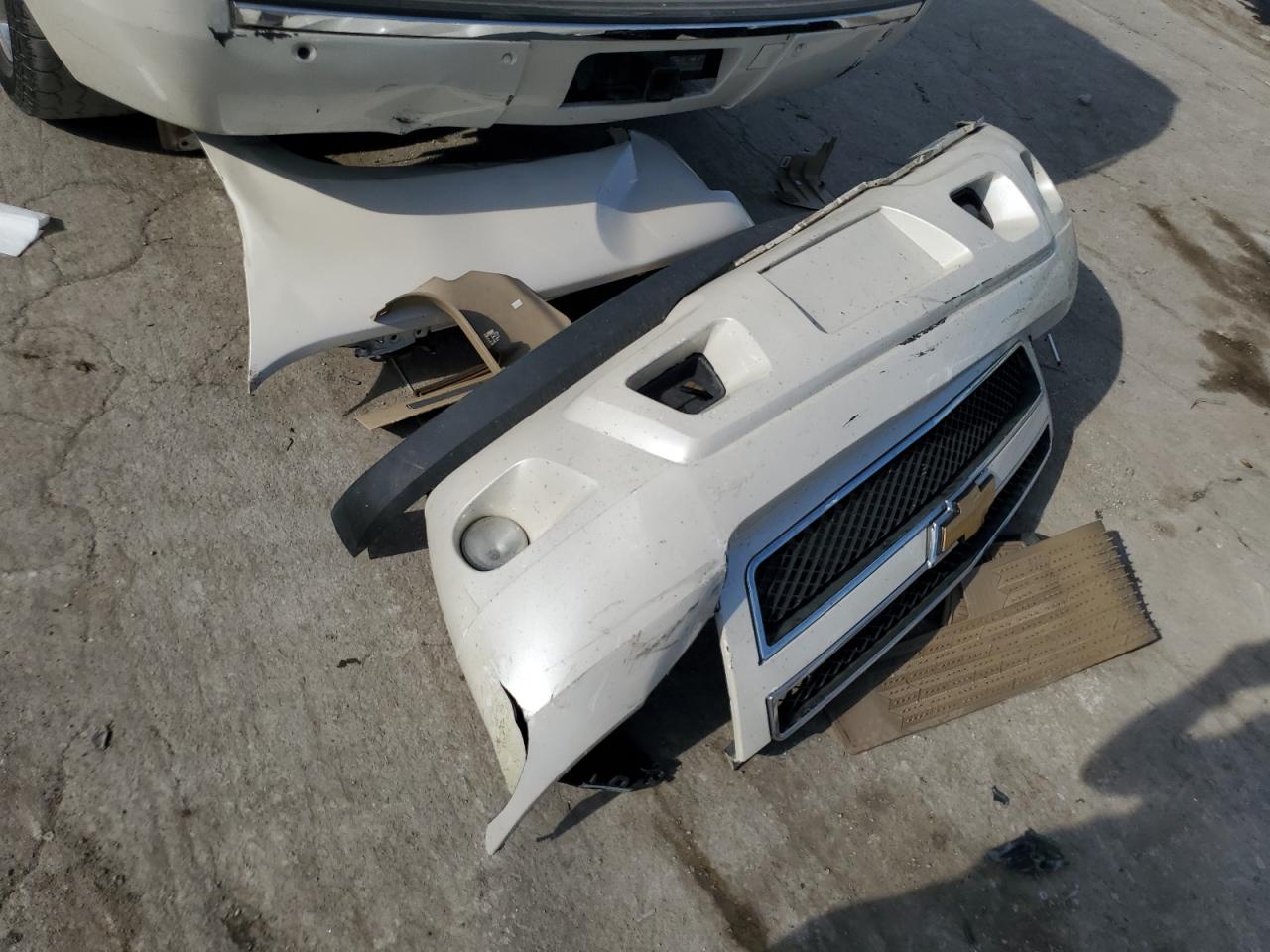 1GNSCCE0XDR235671 2013 Chevrolet Tahoe C1500 Ltz