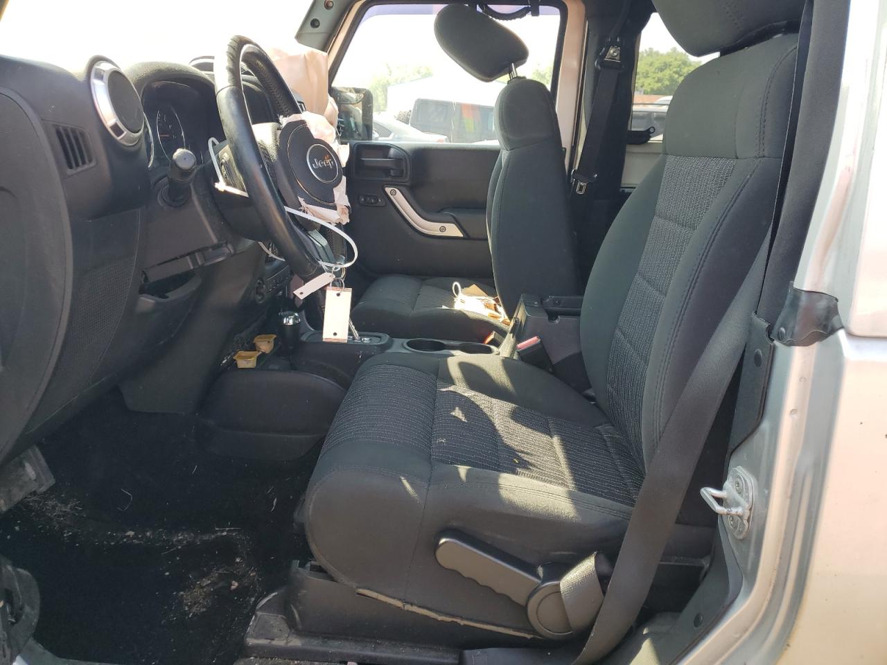 1C4AJWBG0CL282450 2012 Jeep Wrangler Sahara