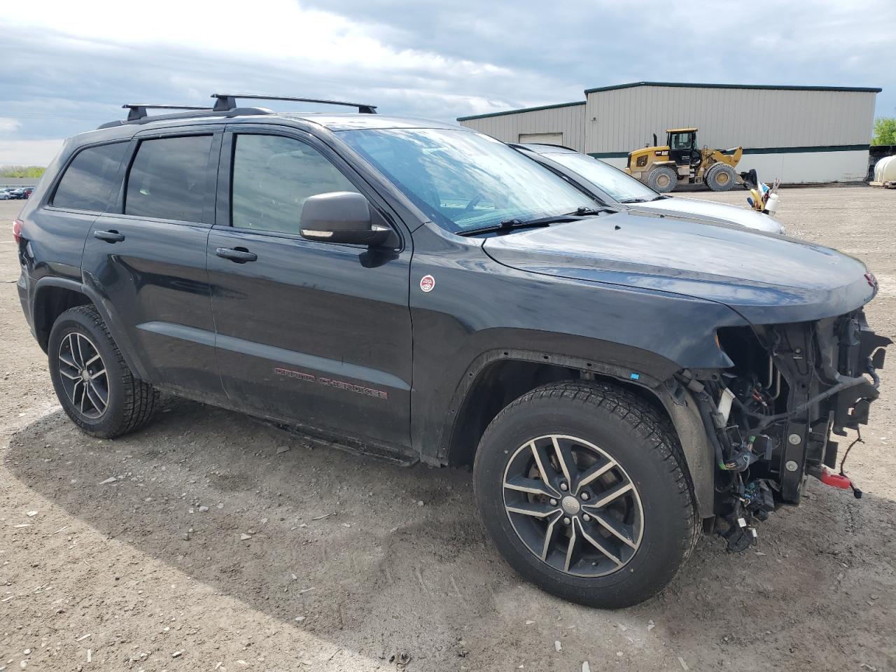 1C4RJFLG9HC635762 2017 Jeep Grand Cherokee Trailhawk