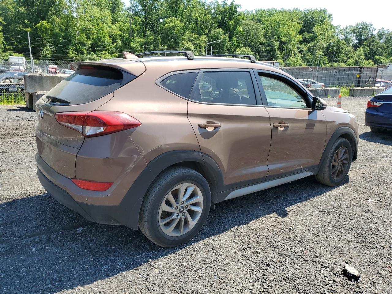 KM8J33A46HU512229 2017 Hyundai Tucson Limited