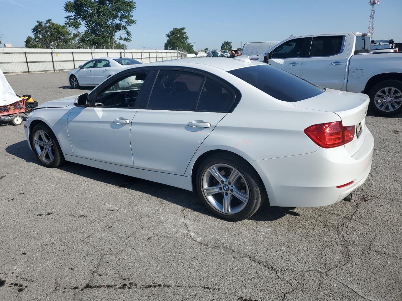 2014 BMW 320 I vin: WBA3B1G54ENS80155