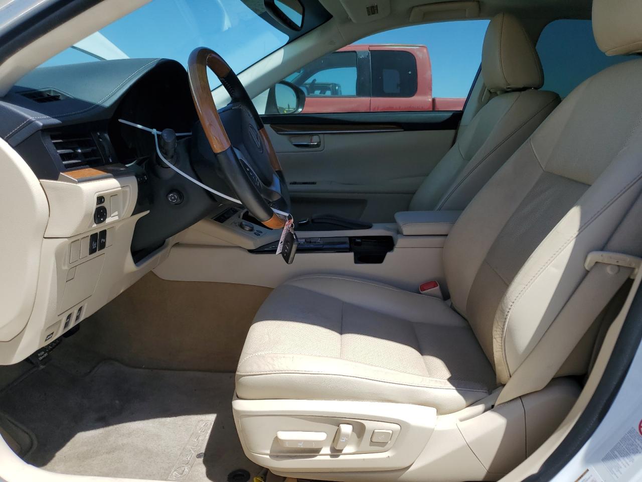 JTHBW1GG8E2047299 2014 Lexus Es 300H