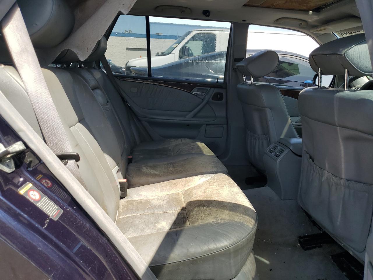 WDBJH65J31B245042 2001 Mercedes-Benz E 320