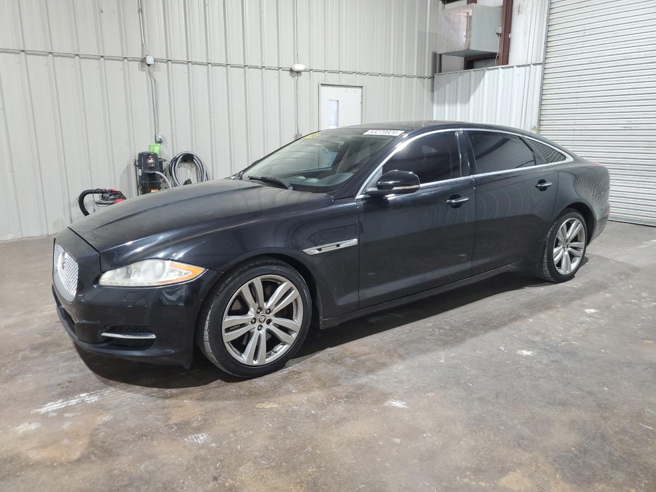 2012 Jaguar Xjl vin: SAJWA2GB0CLV27809