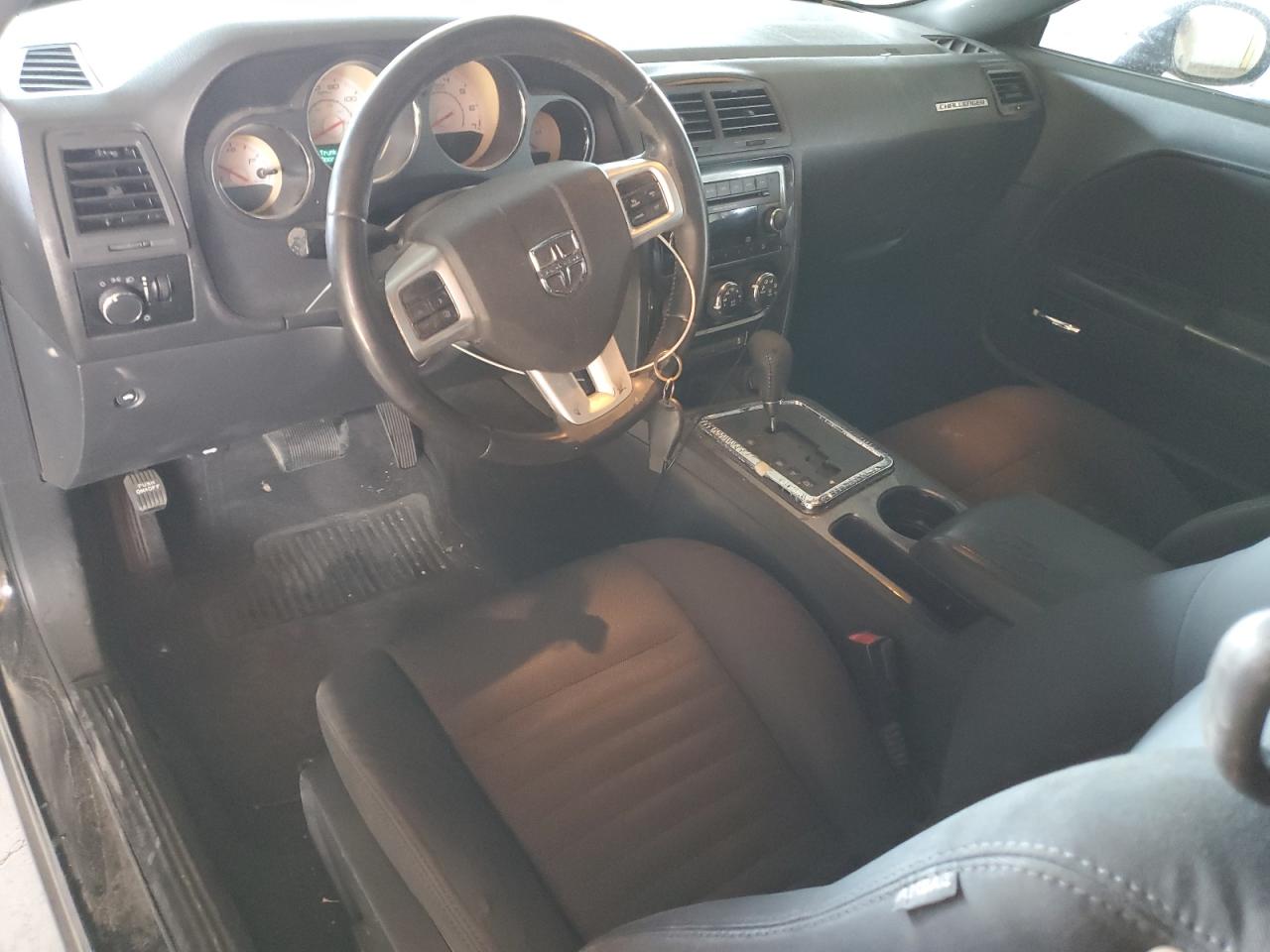 2C3CDYAG3DH607284 2013 Dodge Challenger Sxt