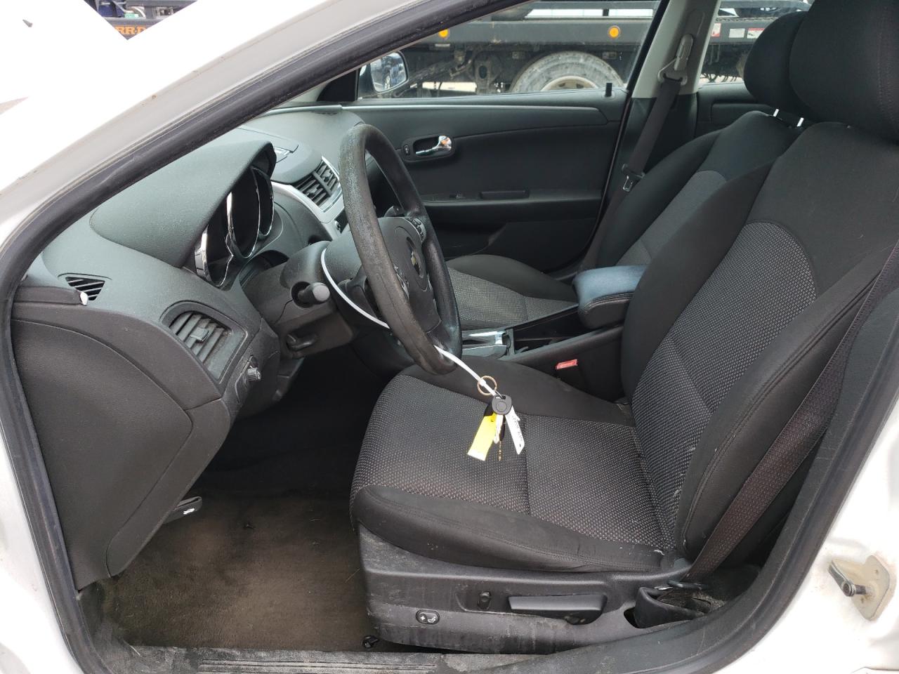 1G1ZC5EBXAF193660 2010 Chevrolet Malibu 1Lt