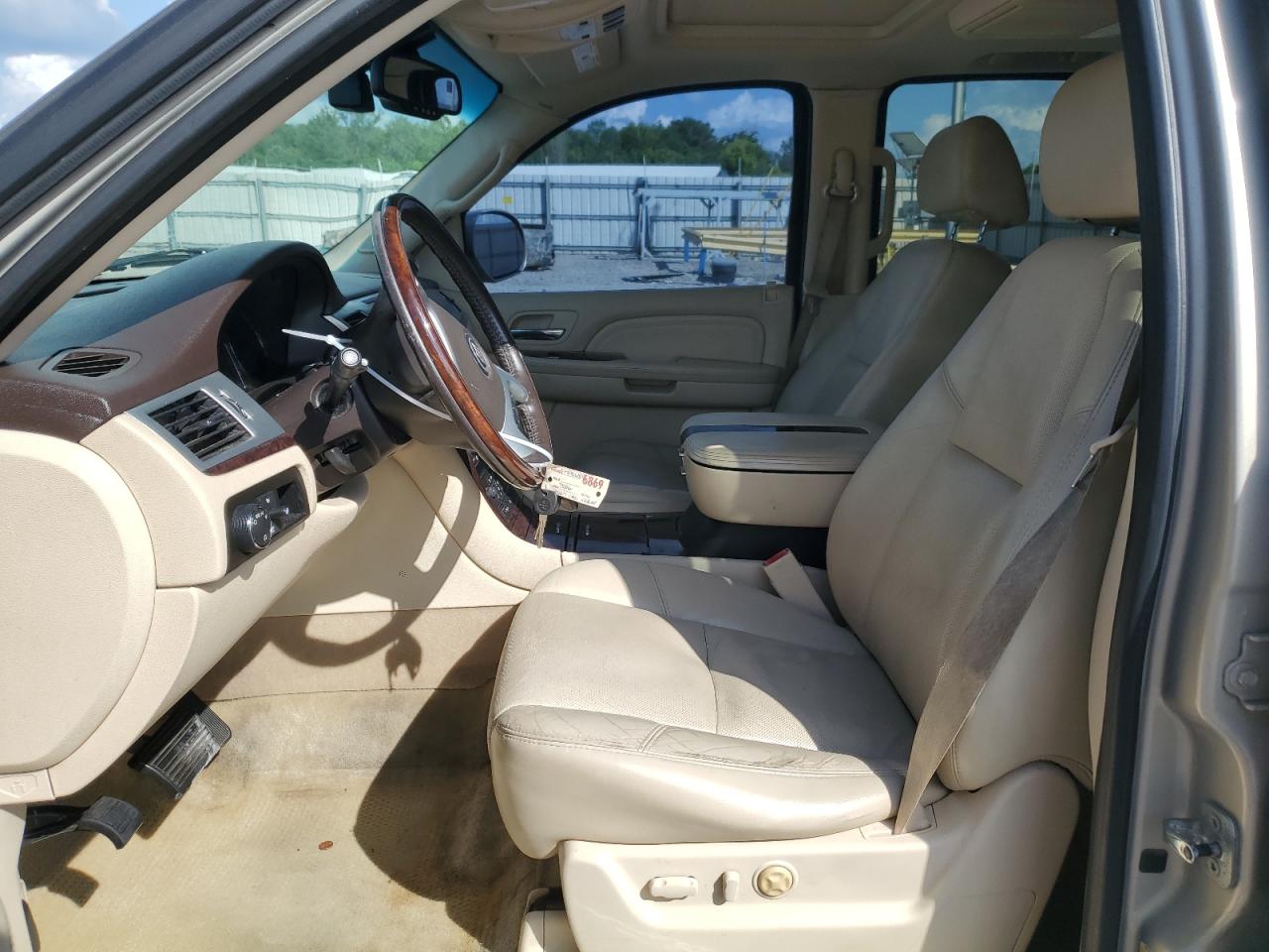 1GYEC63847R424024 2007 Cadillac Escalade Luxury