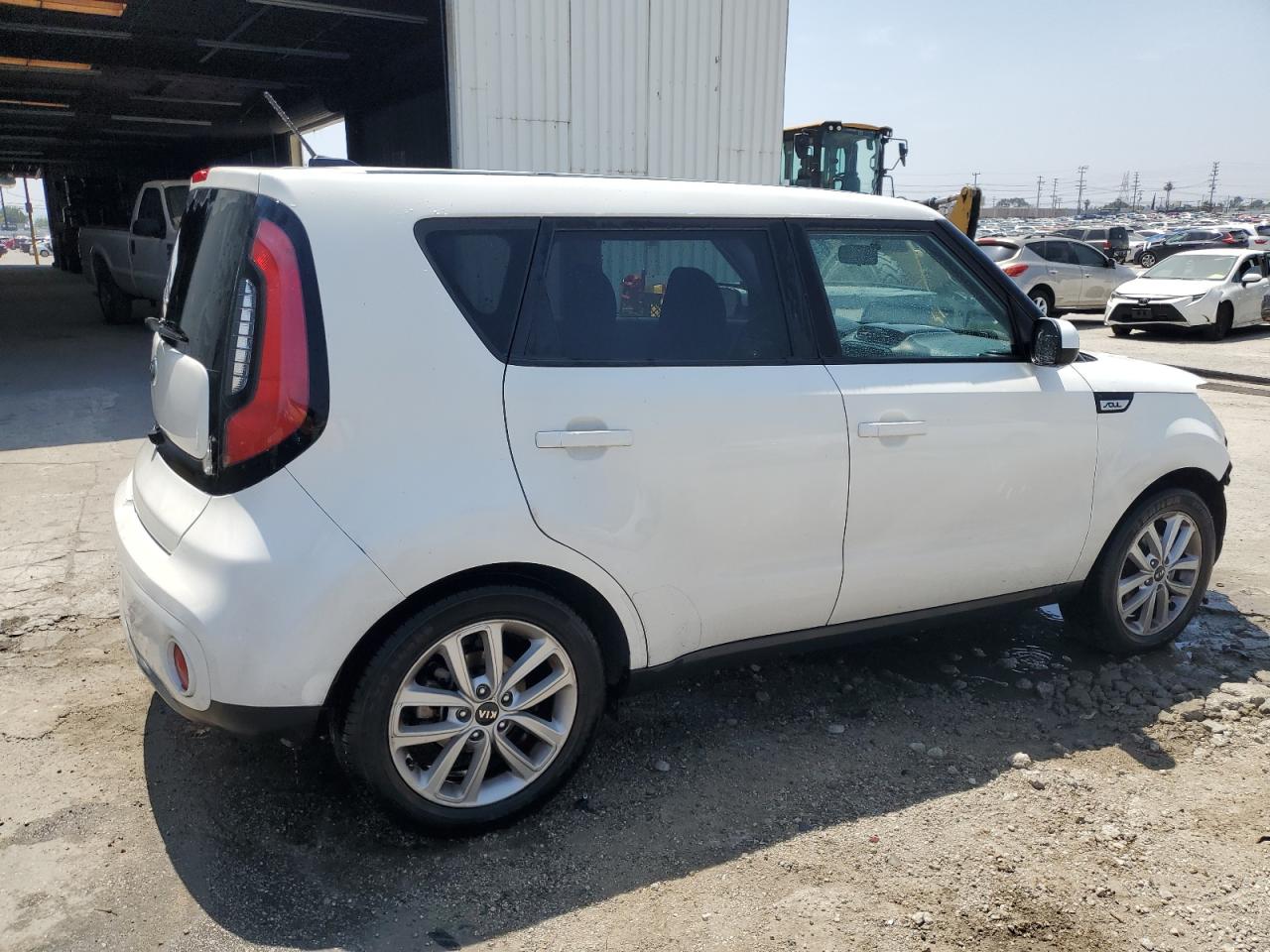 KNDJP3A55K7655888 2019 Kia Soul +