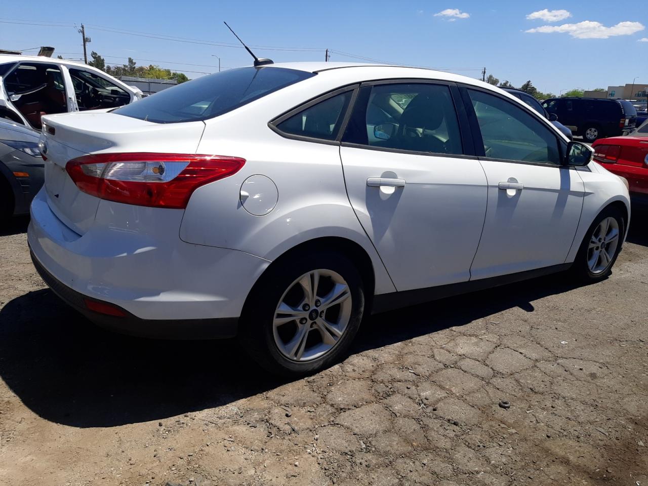 2014 Ford Focus Se vin: 1FADP3F22EL441955