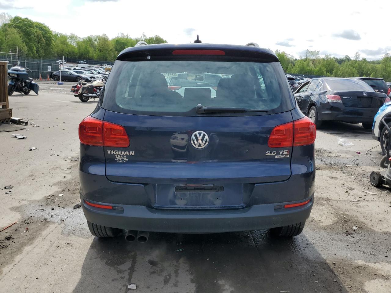 WVGBV7AX9FW573723 2015 Volkswagen Tiguan S