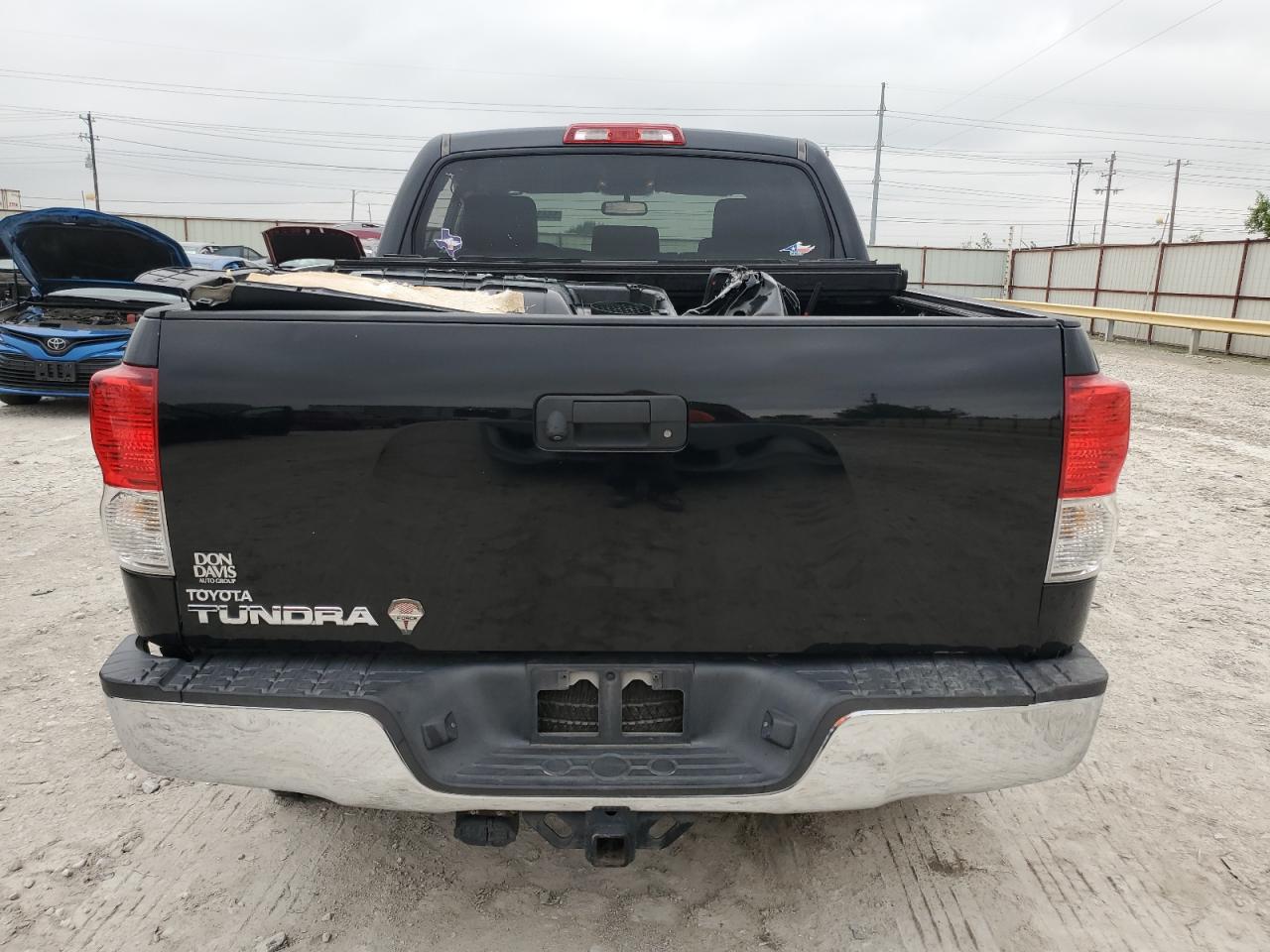 5TFEY5F18BX112115 2011 Toyota Tundra Crewmax Sr5