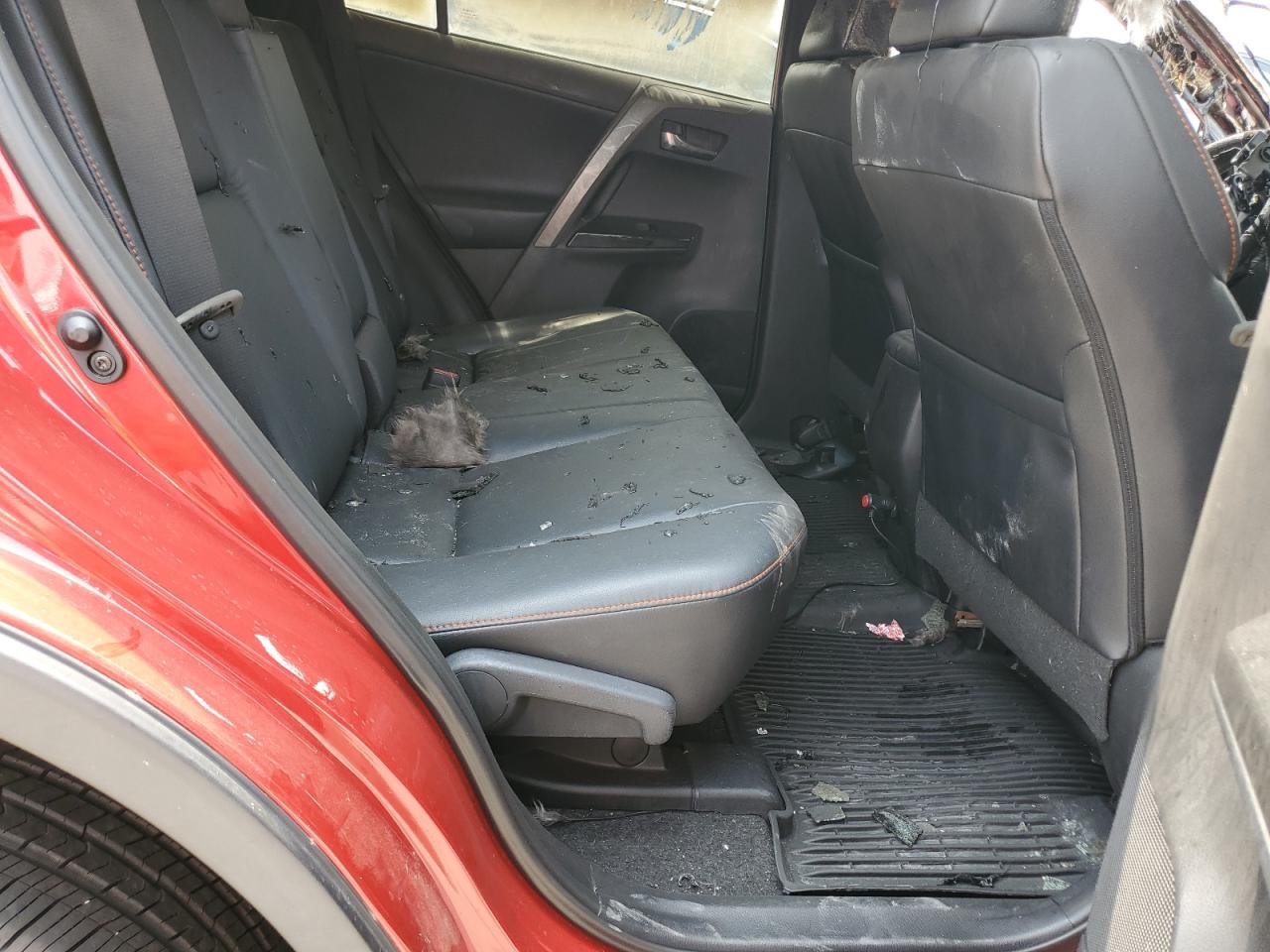 2T3JFREV4HW568366 2017 Toyota Rav4 Se