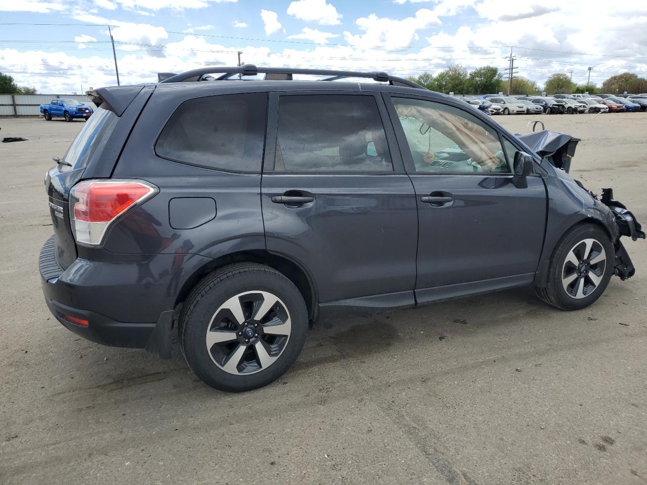 2017 Subaru Forester 2.5I Premium vin: JF2SJAGCXHH579380