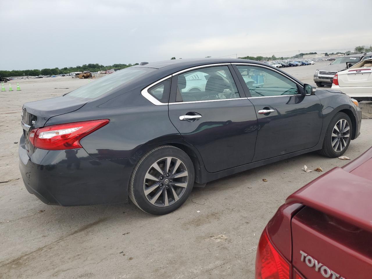 1N4AL3AP1HC208204 2017 Nissan Altima 2.5