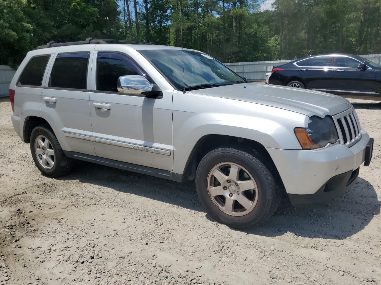 1J4PS4GK5AC144015 2010 Jeep Grand Cherokee Laredo