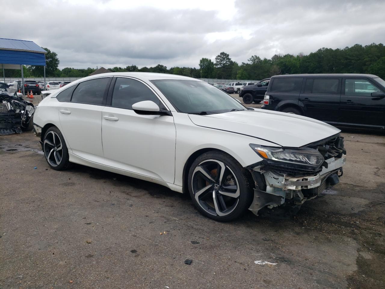 1HGCV1F32JA141218 2018 Honda Accord Sport