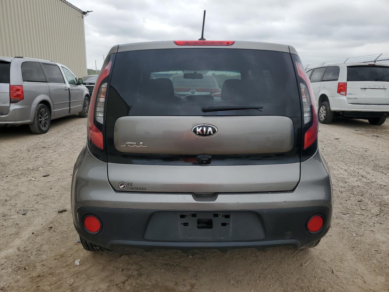 KNDJN2A26K7660569 2019 Kia Soul