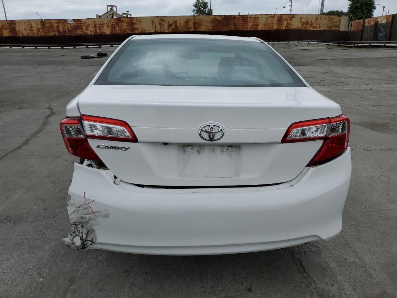 4T4BF1FK2ER395449 2014 Toyota Camry L