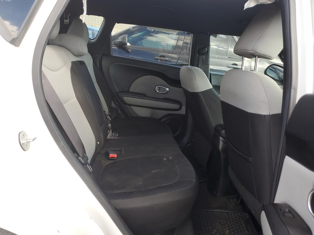 KNDJN2A28E7065291 2014 Kia Soul