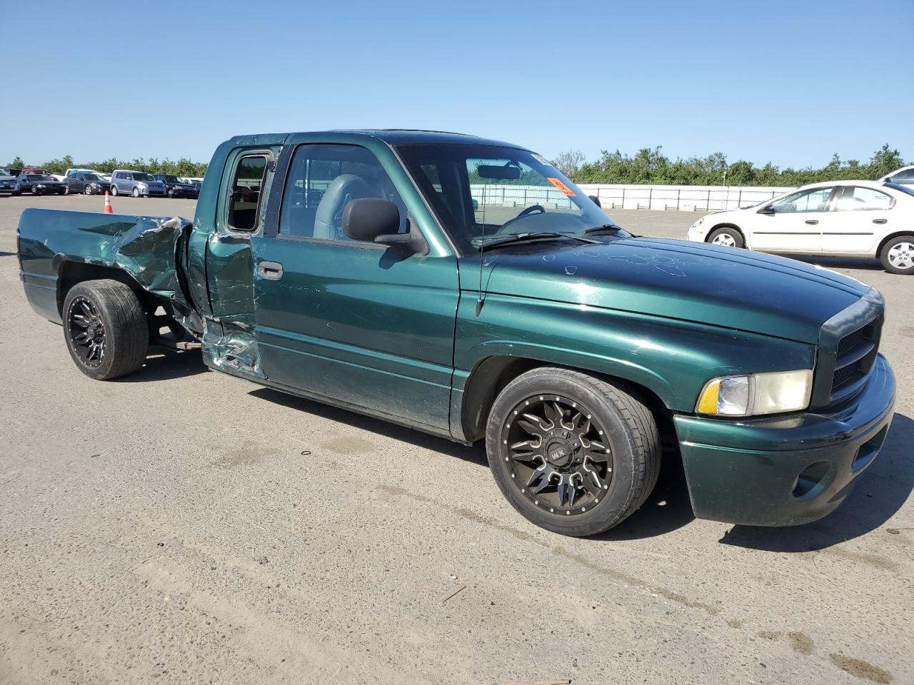 1B7HC13ZXXJ543063 1999 Dodge Ram 1500