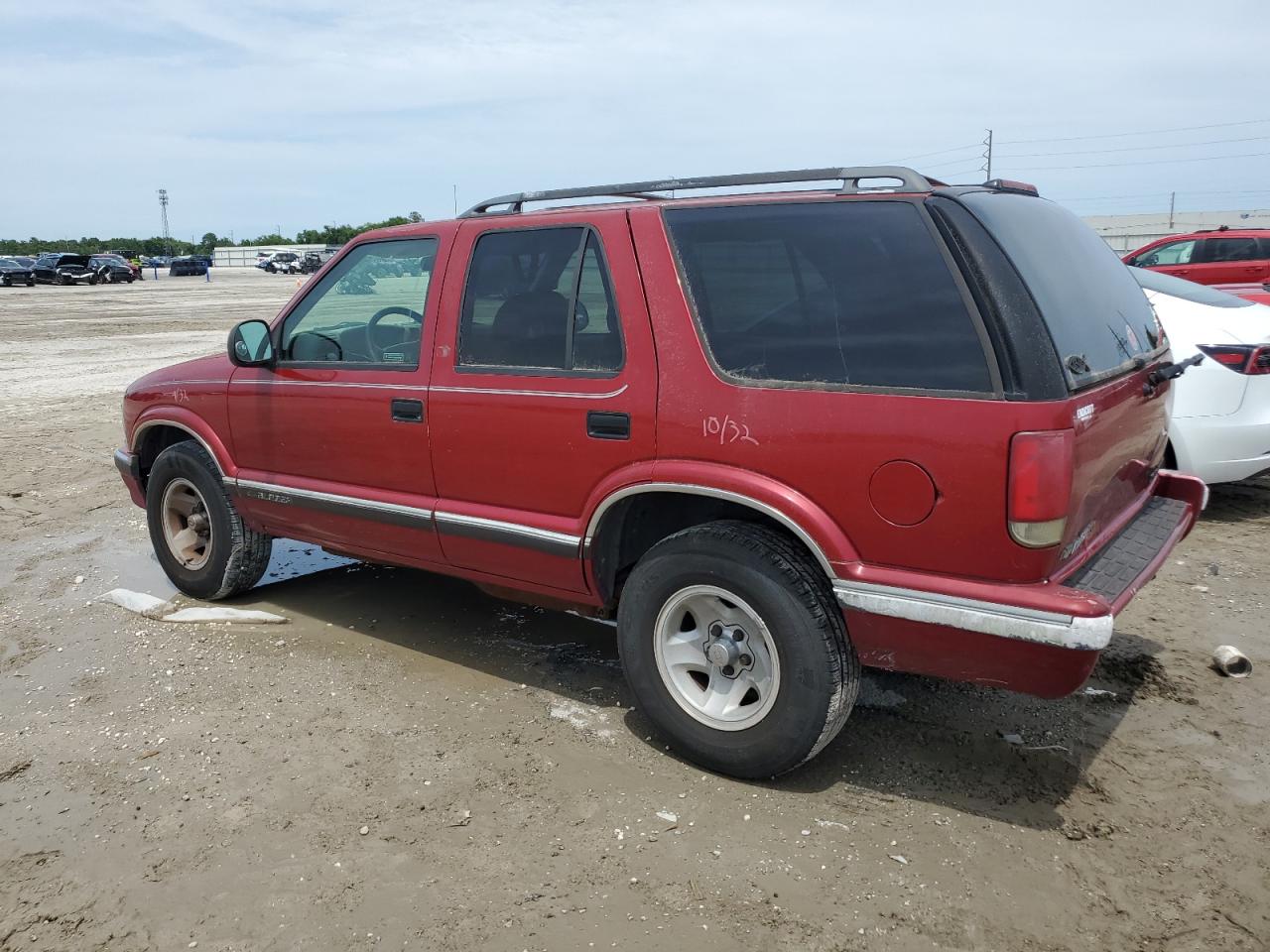 1GNCS13WXT2130557 1996 Chevrolet Blazer