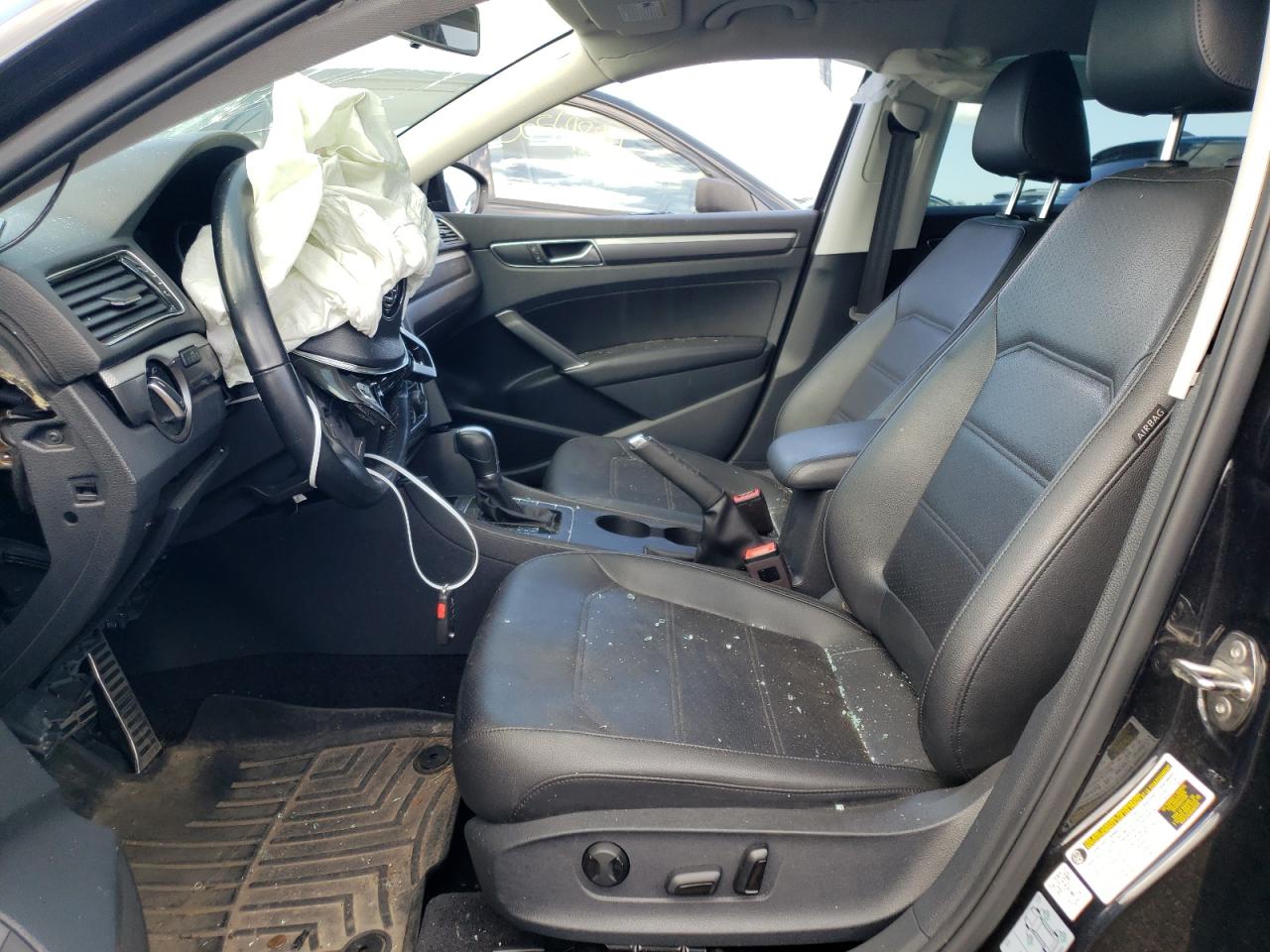 1VWAA7A39JC029755 2018 Volkswagen Passat S