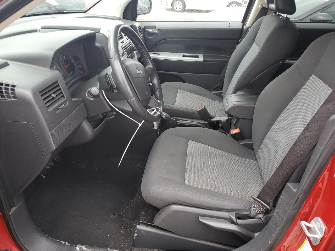 1J8FF47W98D550692 2008 Jeep Compass Sport