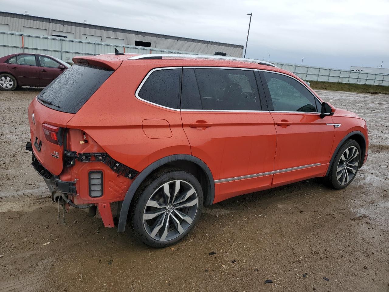 3VV4B7AX9JM166291 2018 Volkswagen Tiguan Sel Premium