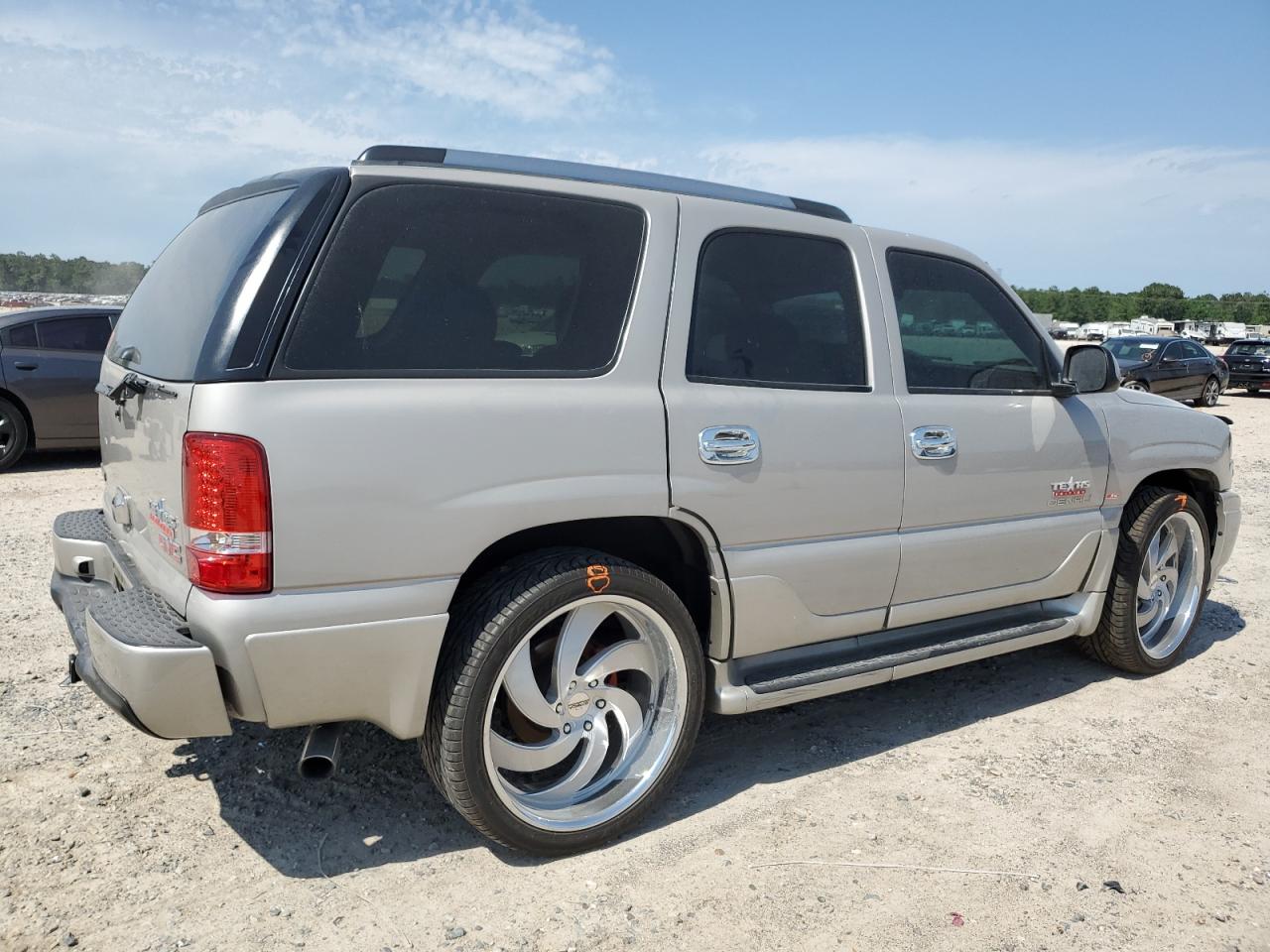 1GKEK63U25J239038 2005 GMC Yukon Denali