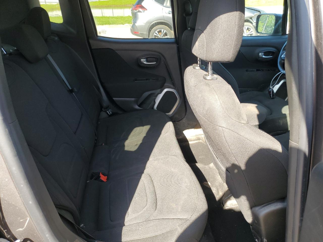 ZACCJBBB1JPJ39826 2018 Jeep Renegade Latitude